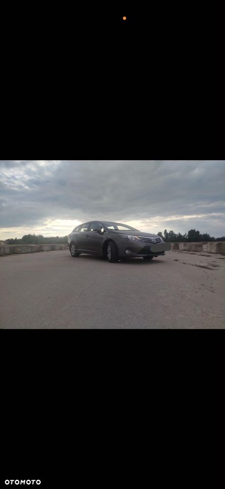 Toyota Avensis 2.0 D-4D Premium - 1