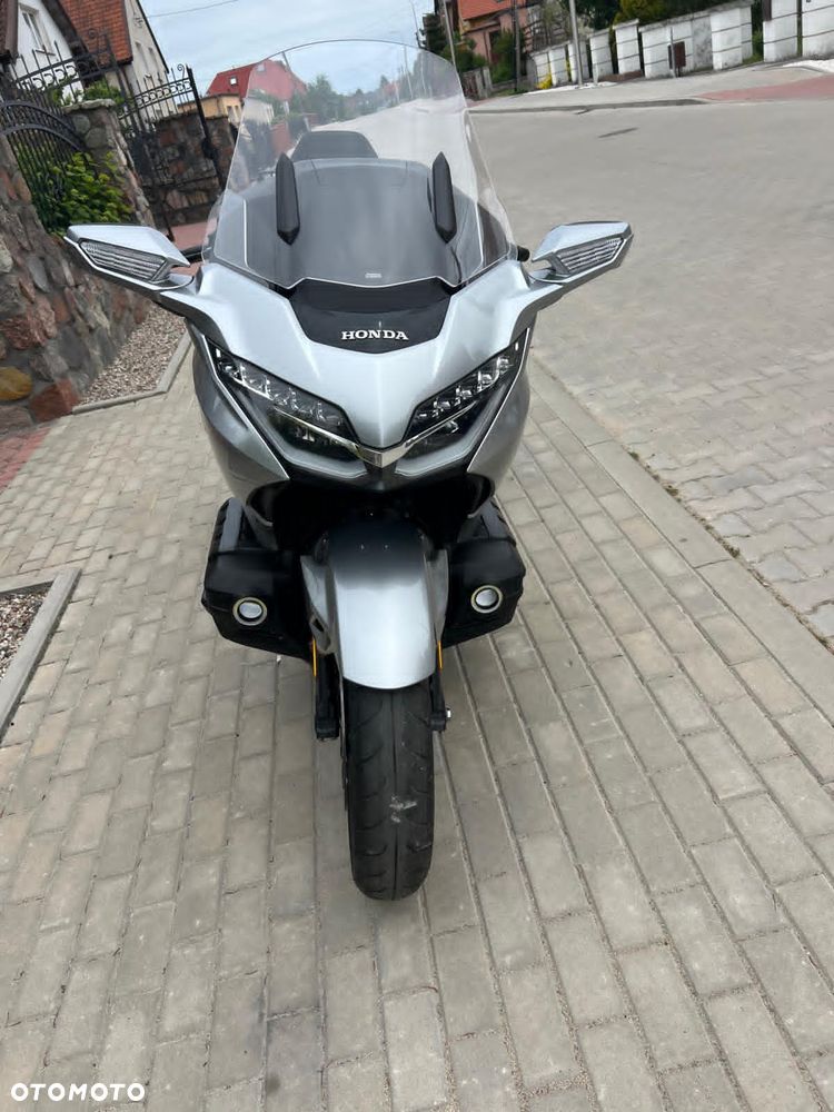 Honda GL - 5