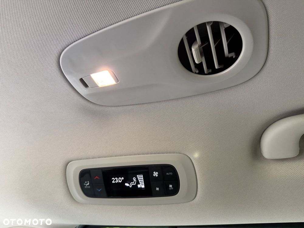 Chrysler Pacifica - 14