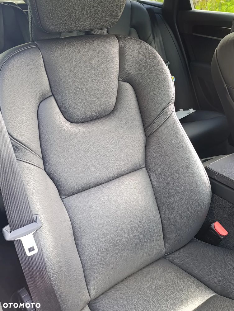 Volvo V90 D4 Momentum - 16