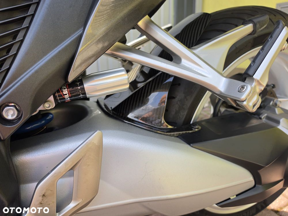Honda VFR - 31