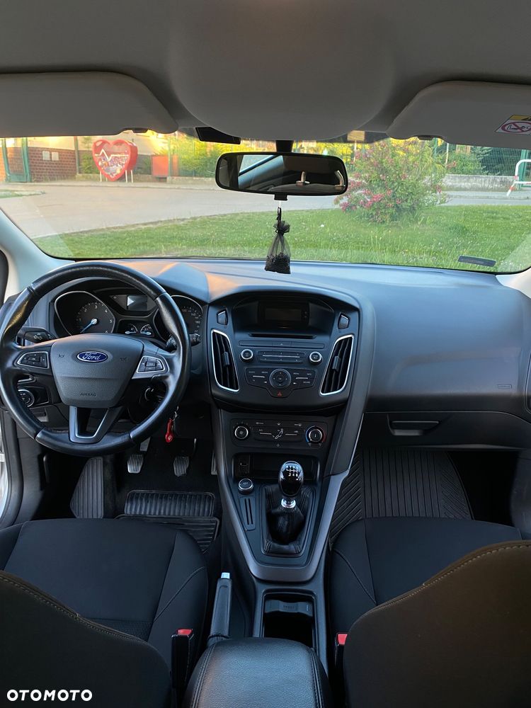 Ford Focus - 16