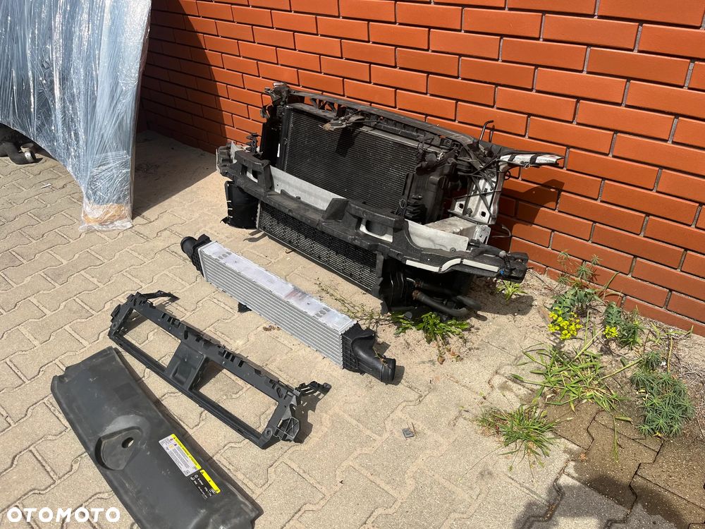 PAS PRZEDNI AUDI A4 B9  A5   8W0 2016- KOMPLETNY - 2