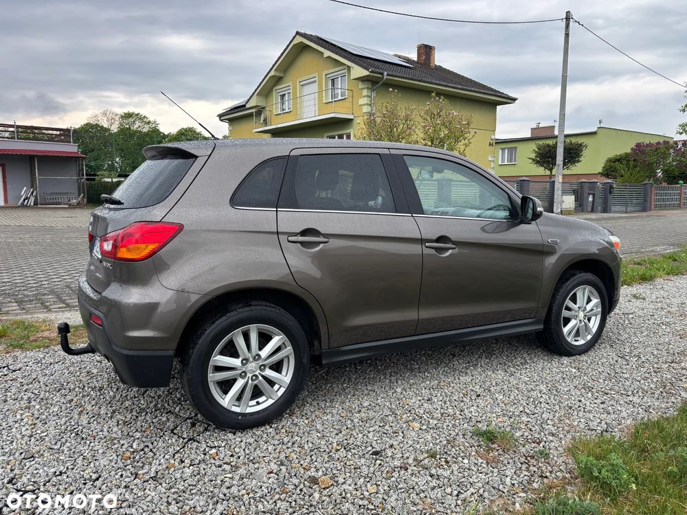 Mitsubishi ASX 1.8 DI-D 2WD Inform - 17