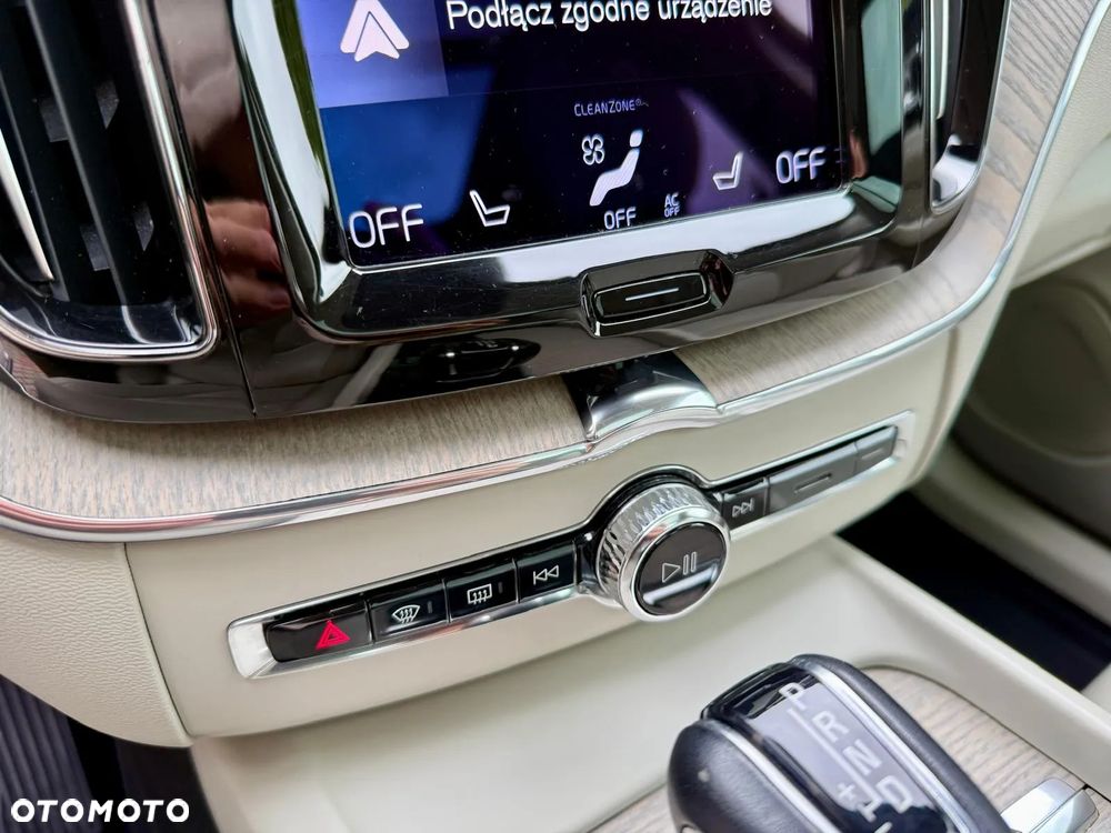 Volvo XC 60 T5 Inscription - 27