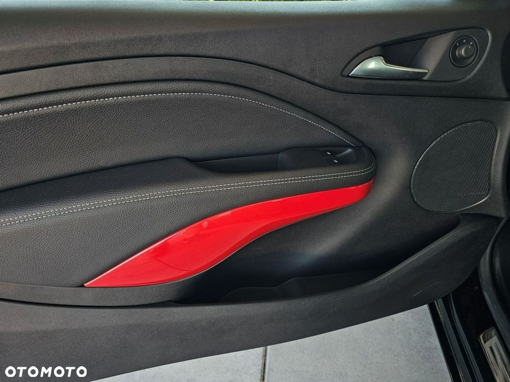 Opel Adam 1.4 Black Jack S&S - 11