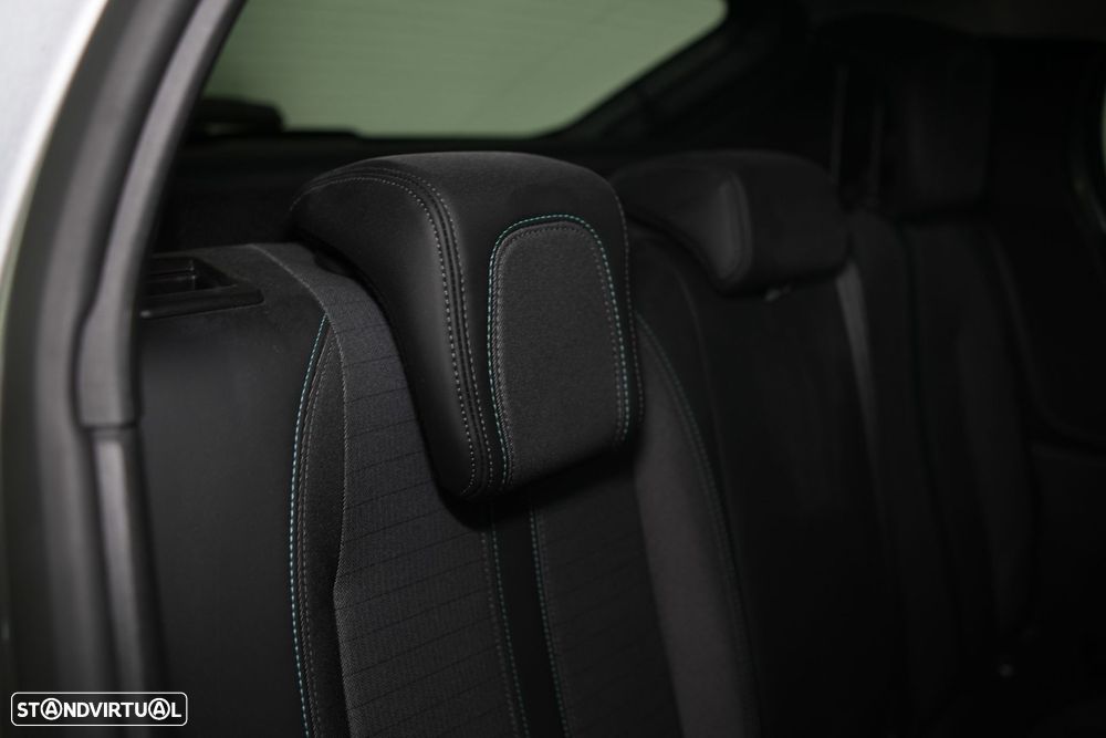 Peugeot 208 1.2 PureTech Allure - 40