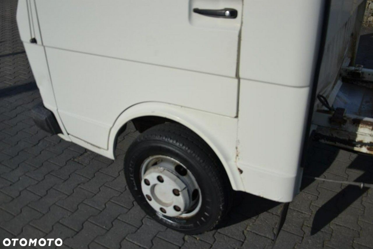 Volkswagen LT - 27