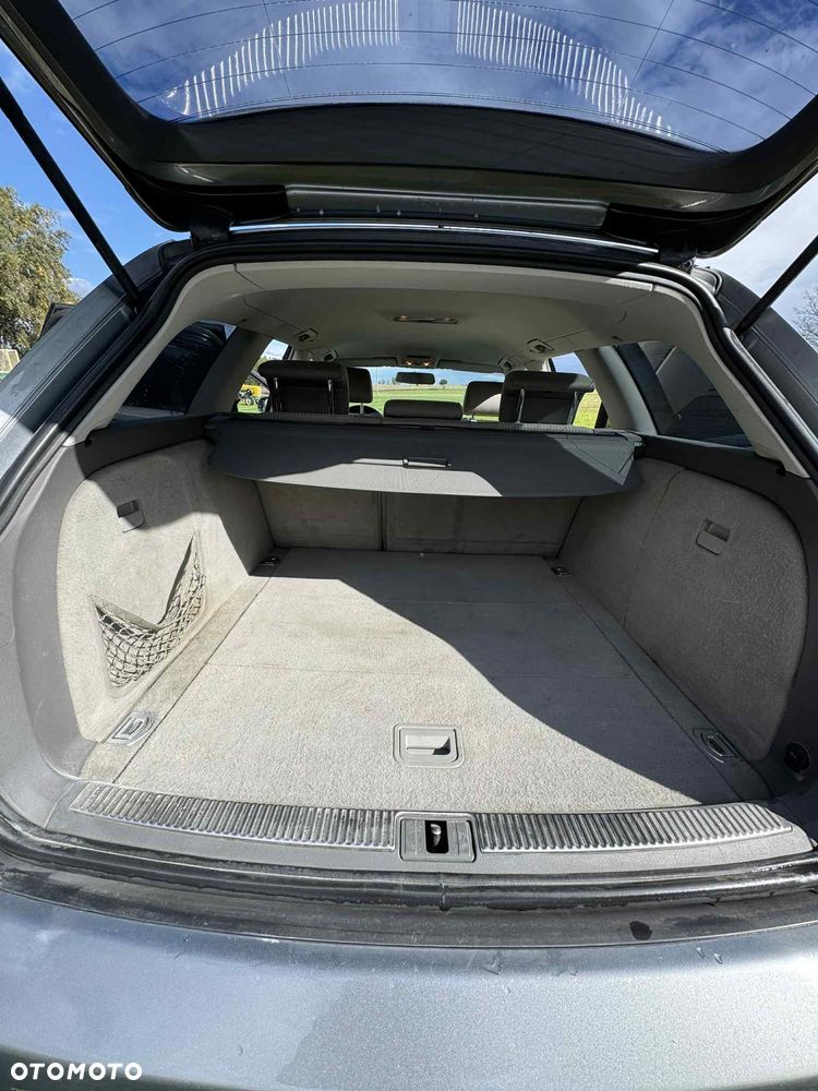 Audi A4 Avant 2.0 TDI - 10