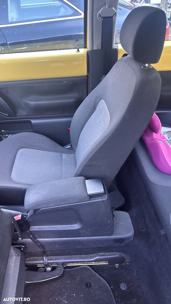 Volkswagen New Beetle 1.6 - 6