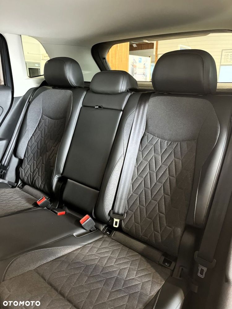 Volkswagen Tiguan - 30