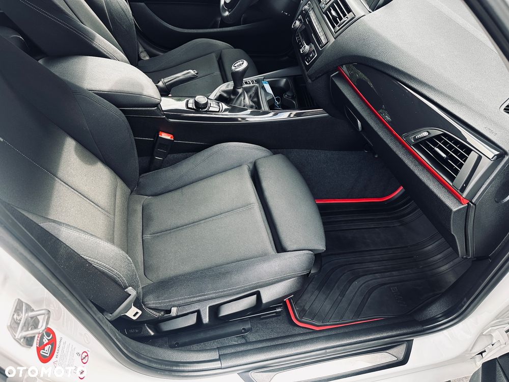 BMW Seria 1 118i Sport Line - 16