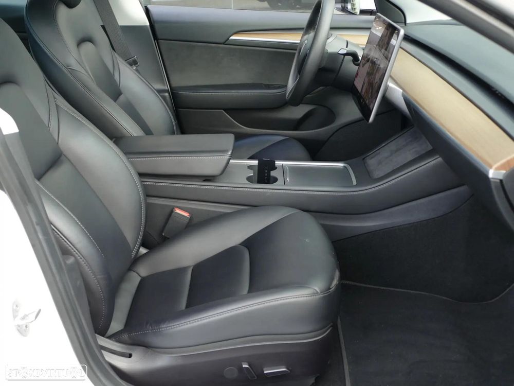 Tesla Model 3 Long Range Tração Integral - 28