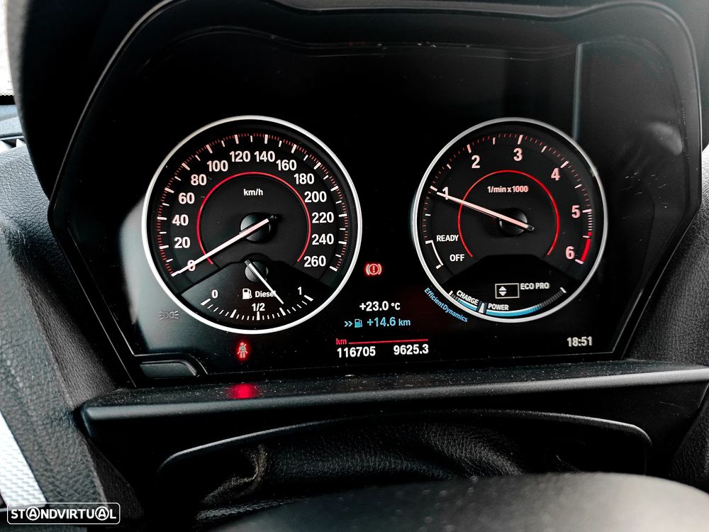 BMW 116 d Pack M - 4