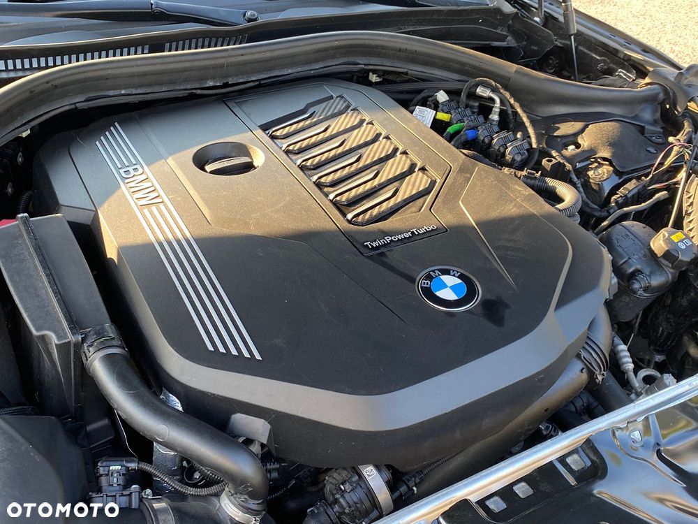 BMW Seria 8 840i xDrive - 5