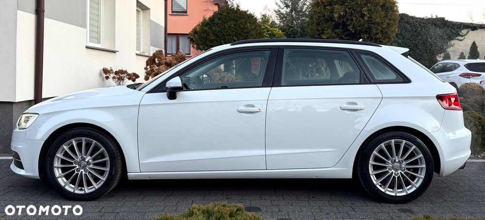 Audi A3 Sportback - 6
