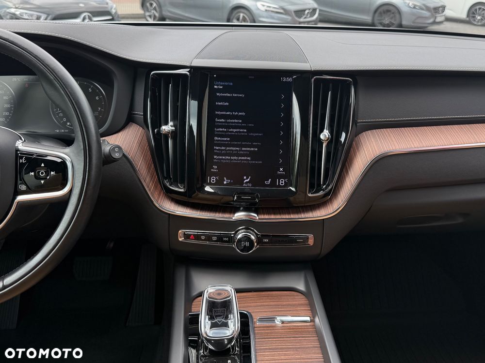 Volvo XC 60 B4 B Inscription - 33