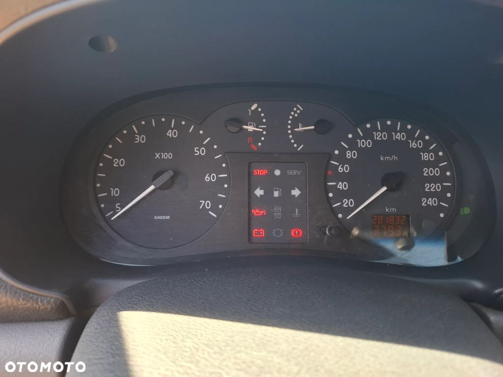 Renault Clio 1.4i RT - 9