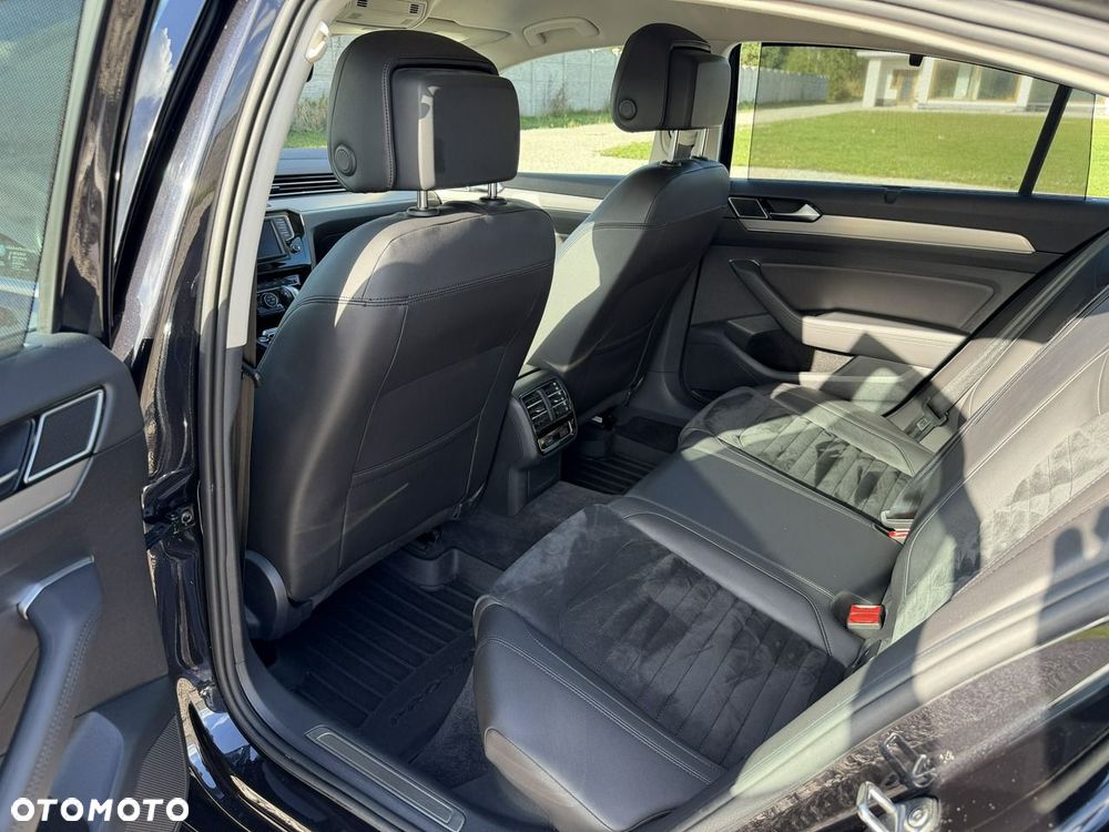 Volkswagen Passat - 10