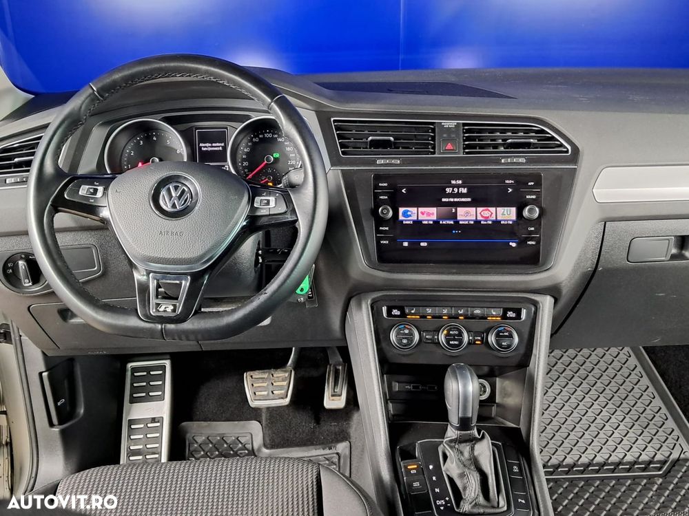 Volkswagen Tiguan - 21
