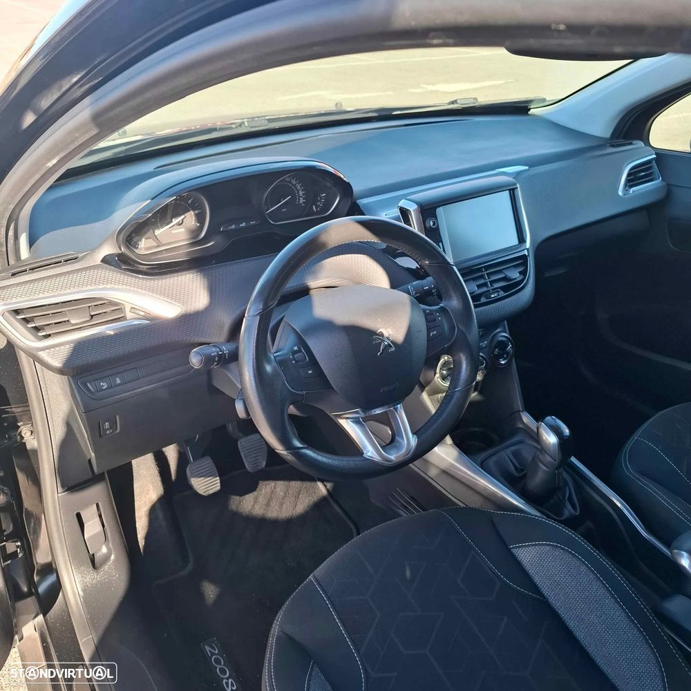 Peugeot 2008 - 5