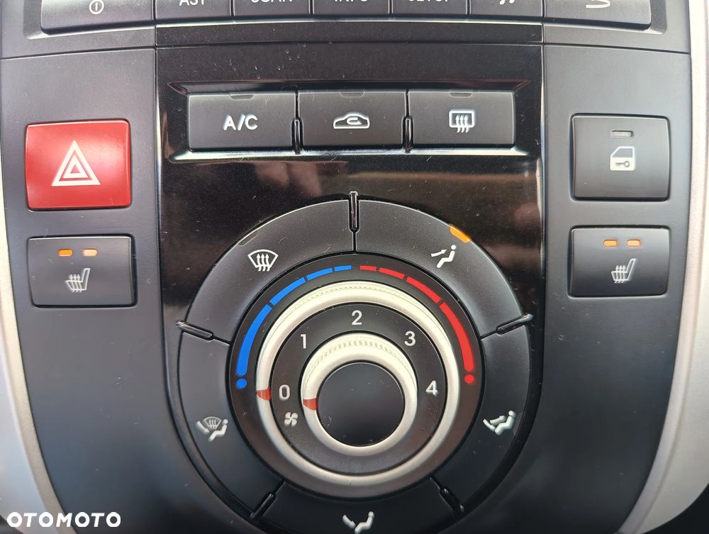 Kia Venga 1.4 CVVT Business Line - 22