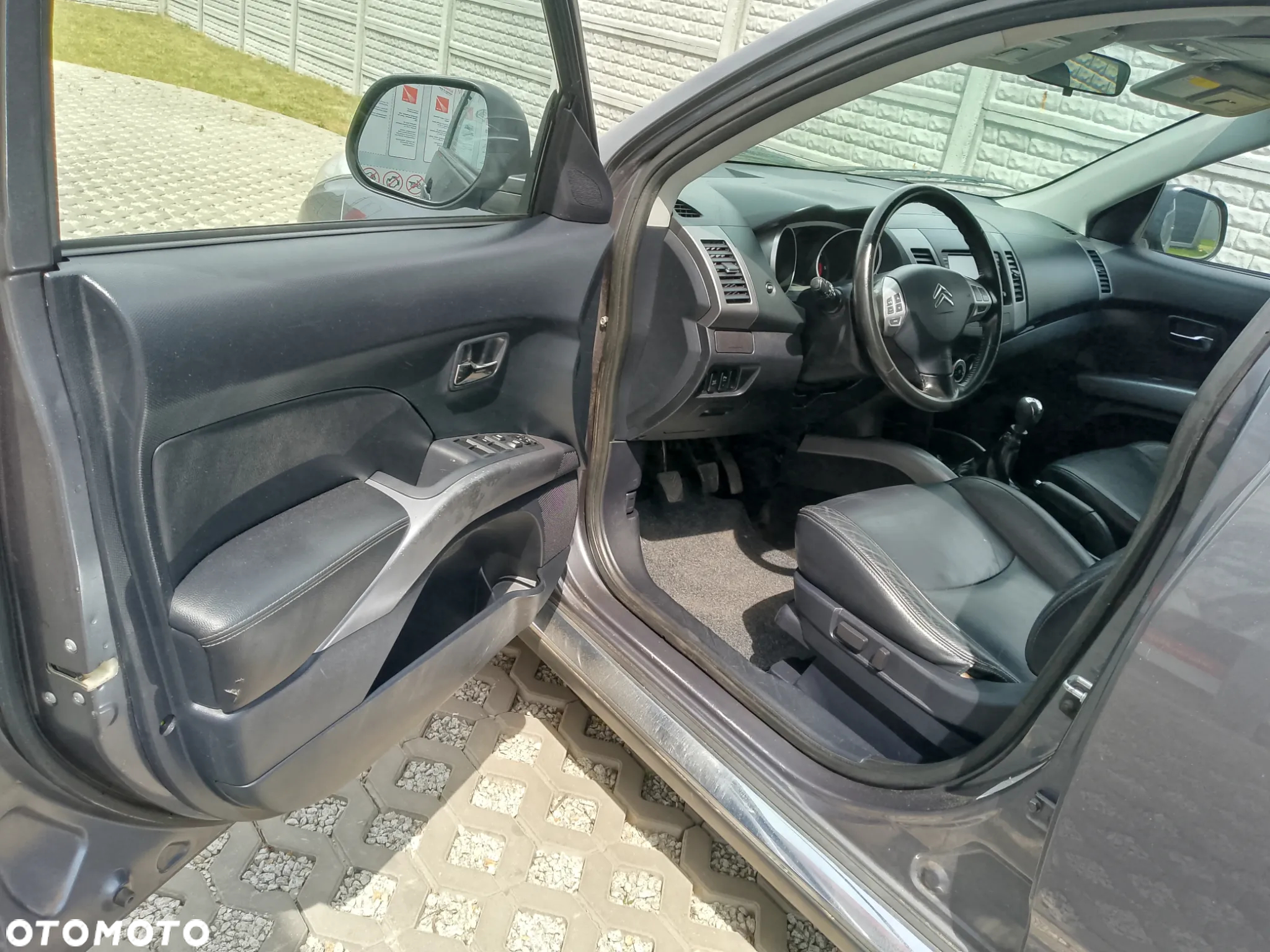 Citroën C-Crosser 2.2 HDi Exclusive - 11
