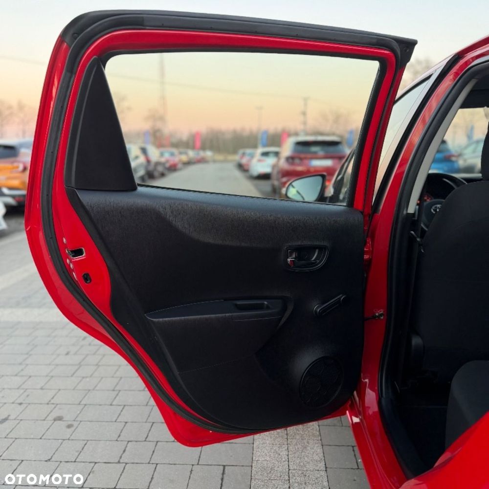Toyota Yaris - 22