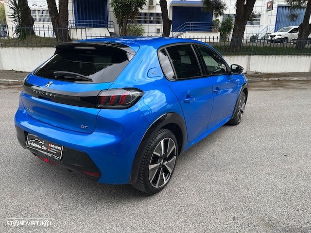 Peugeot e-208 GT - 8