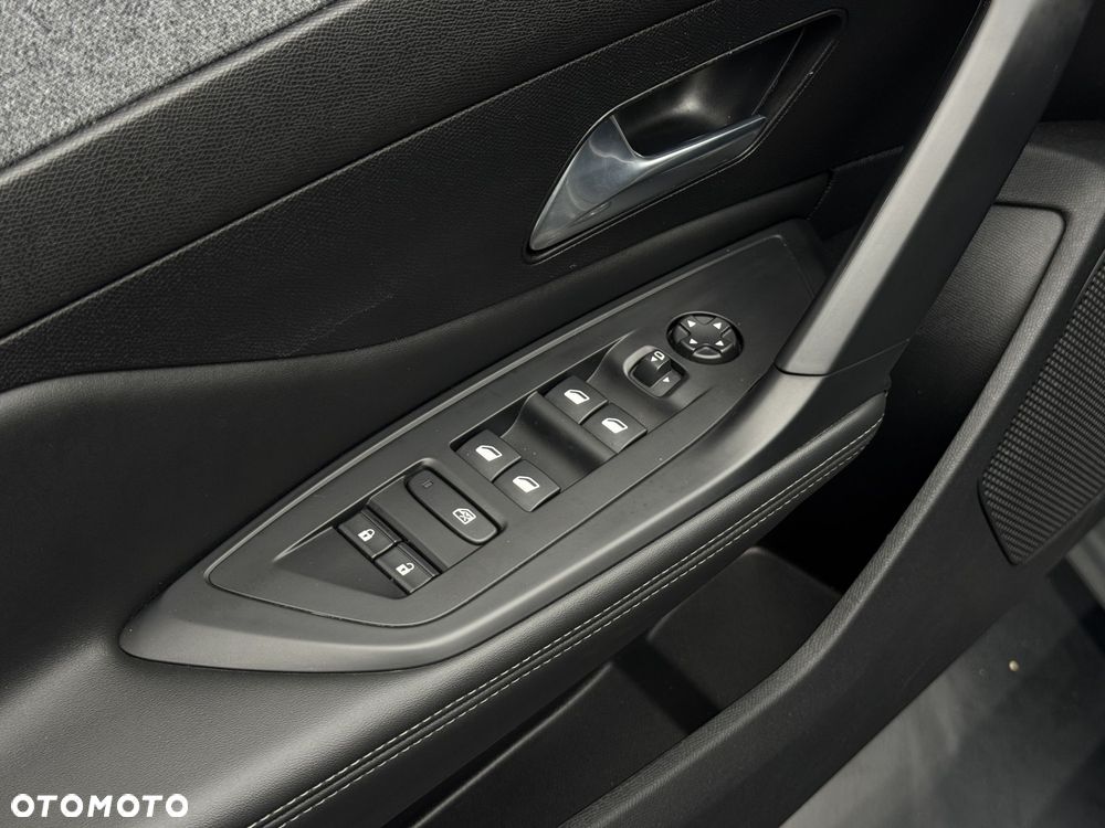Peugeot 308 1.5 BlueHDi Allure Pack S&S EAT8 - 22