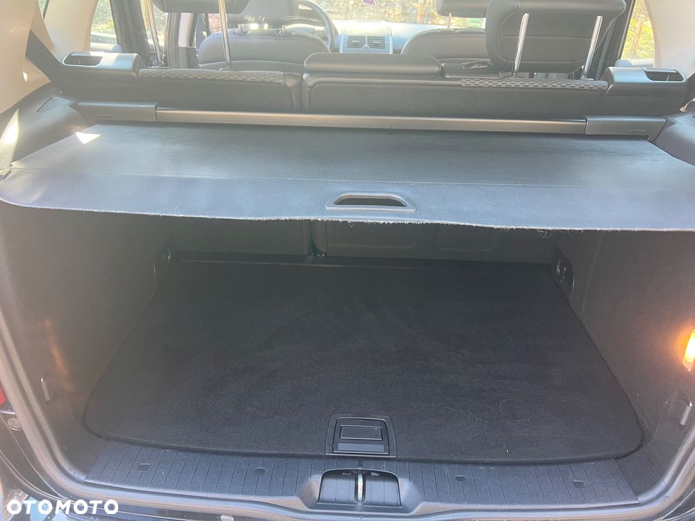 Mercedes-Benz Klasa A 180 BlueEFFICIENCY Avantgarde - 39