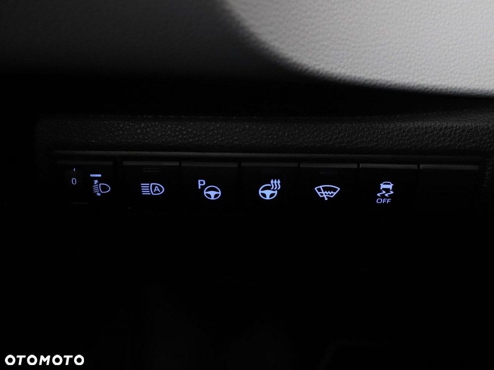 Toyota Corolla 2.0 Hybrid Executive - 35