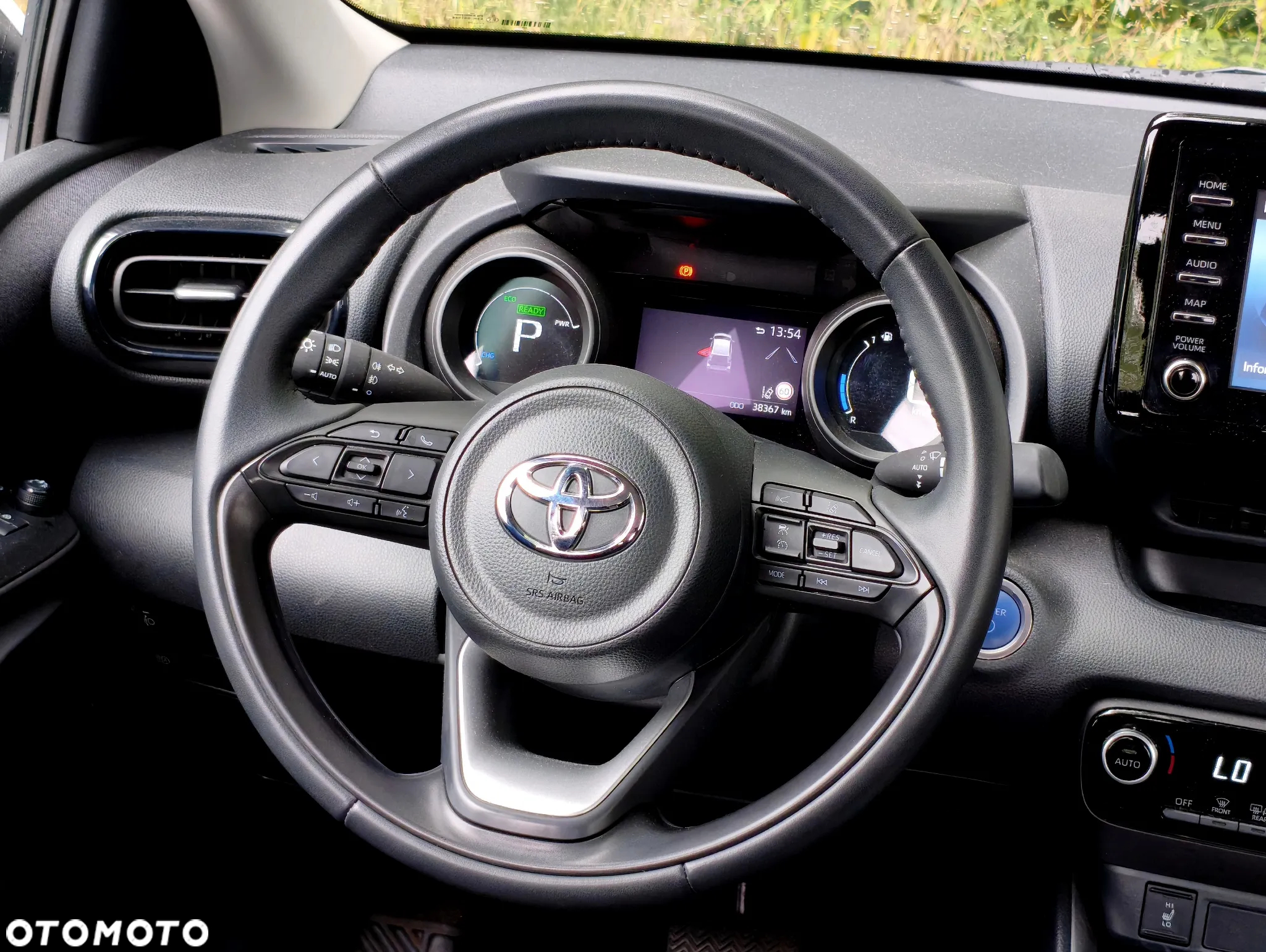 Toyota Yaris Hybrid 1.5 Comfort - 14