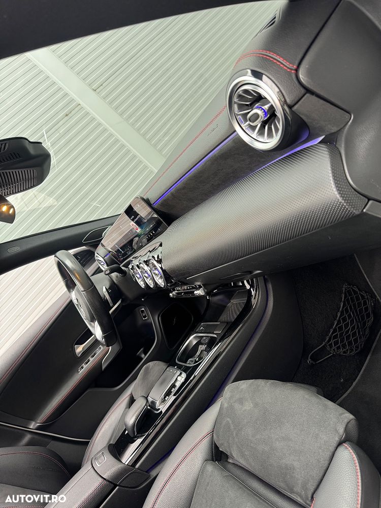 Mercedes-Benz CLA - 20