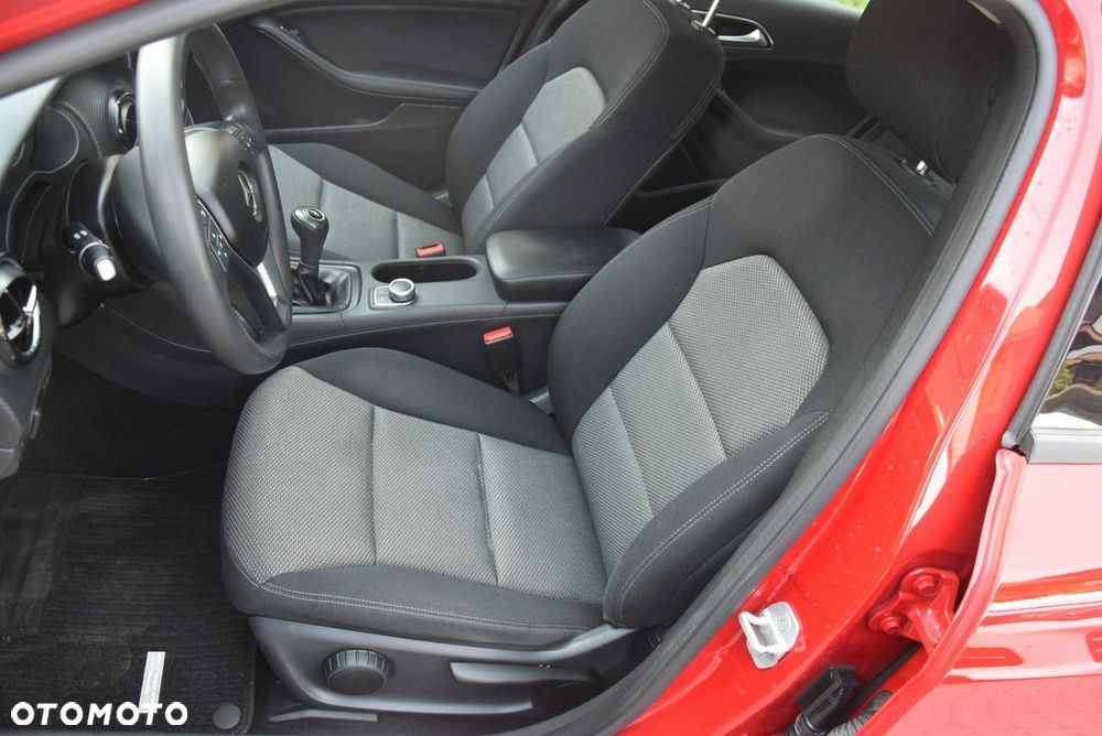 Mercedes-Benz Klasa A 160 d Style - 32