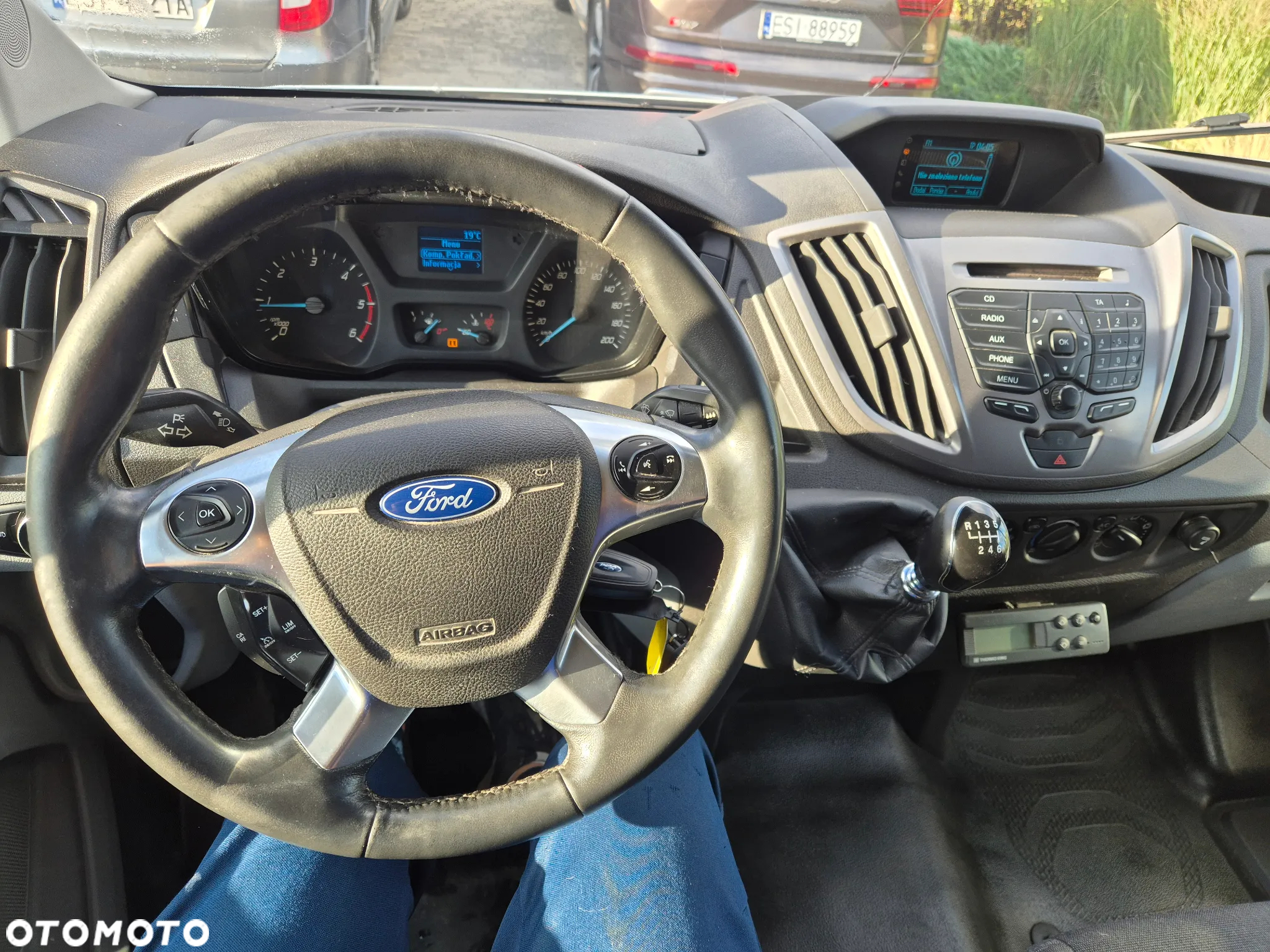Ford Transit - 12