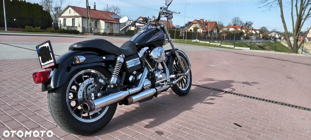 Harley-Davidson Dyna Street Bob - 8