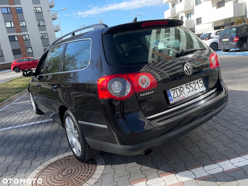 Volkswagen Passat - 30