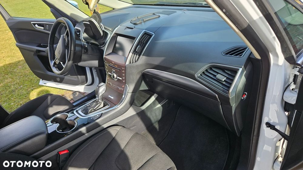 Ford S-Max ver-2-0-tdci-titanium - 21