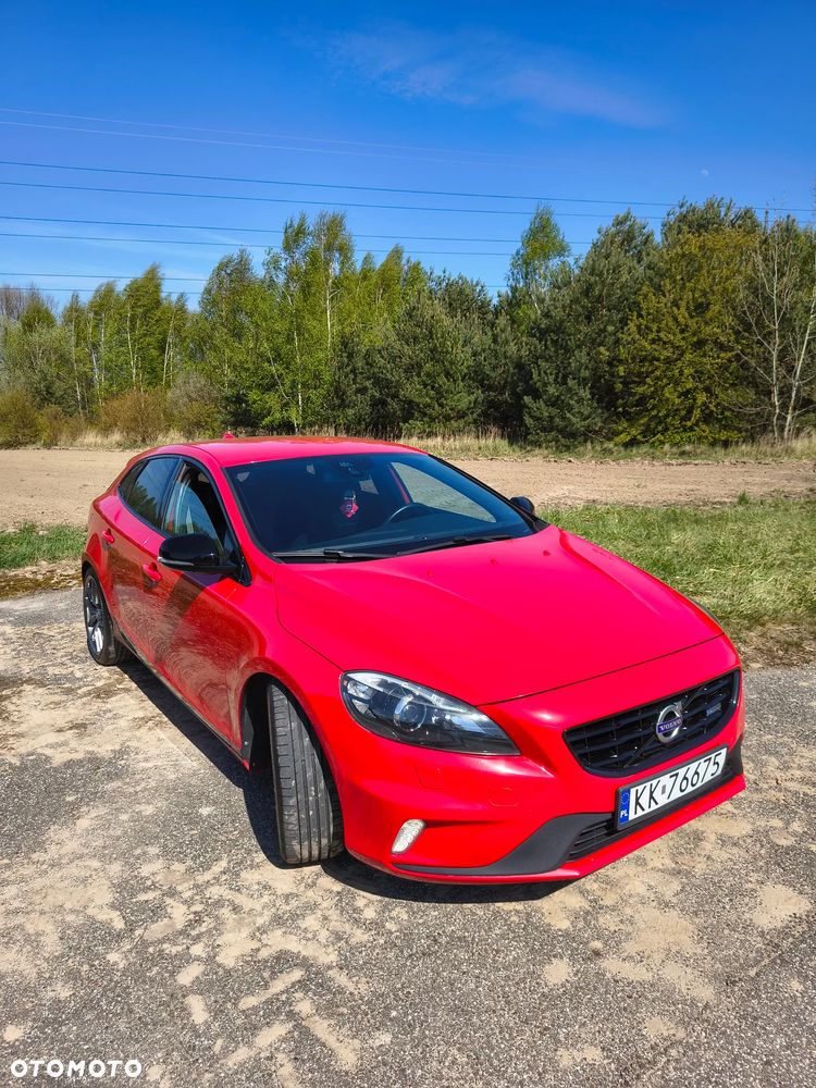 Volvo V40 T2 - 2
