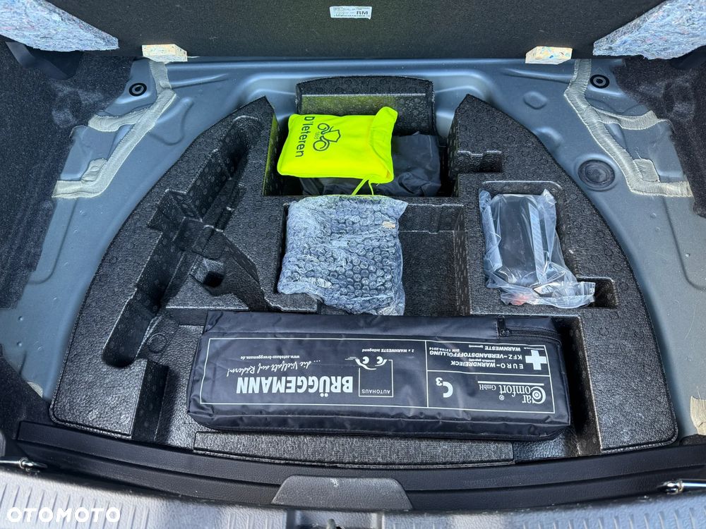 Toyota Auris 1.8 VVT-i Automatik Edition-S - 24