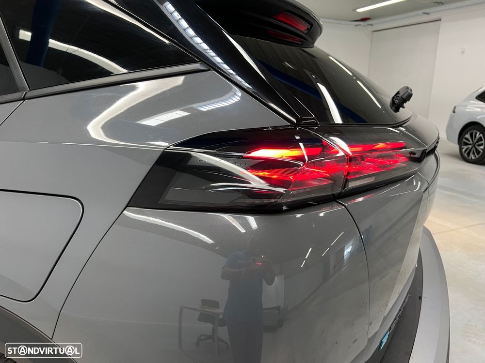 Peugeot e-2008 50 kWh Allure - 15