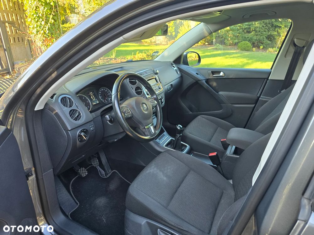 Volkswagen Tiguan 2.0 TDI DPF BlueMotion Technology Trend & Fun - 6