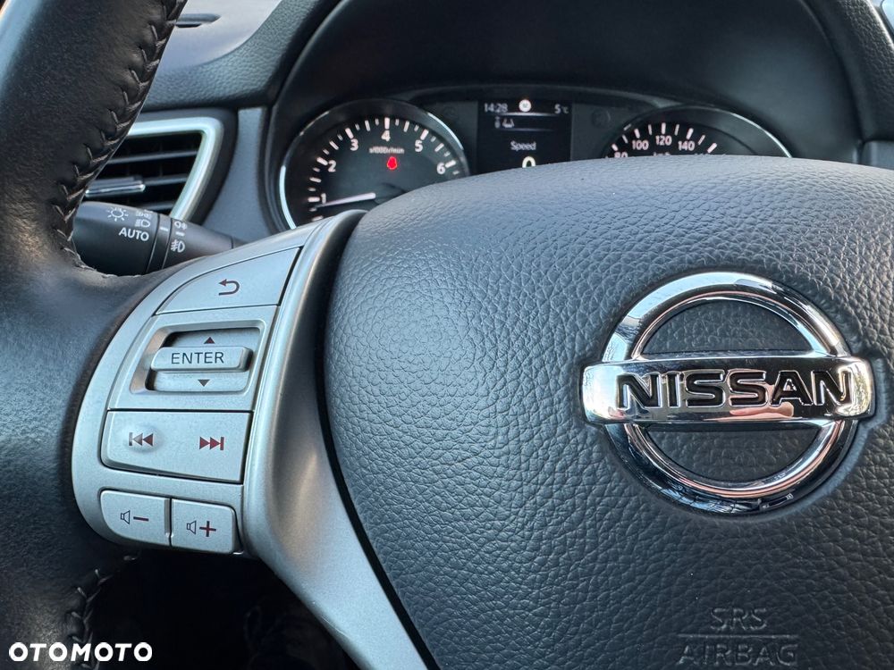 Nissan Qashqai - 25