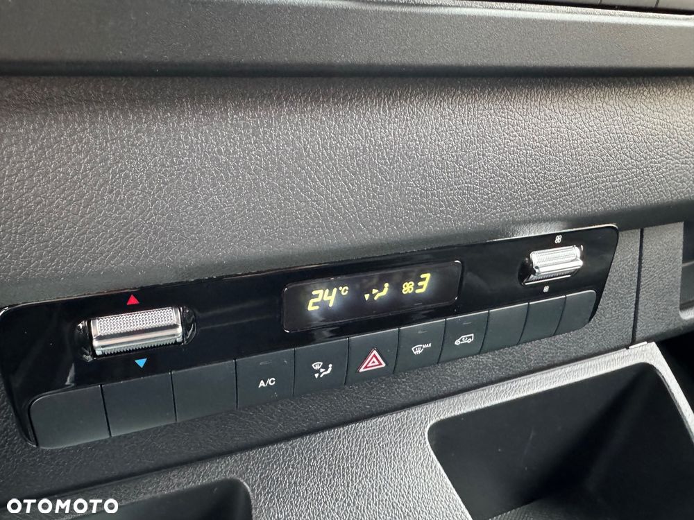 Mercedes-Benz Sprinter - 10