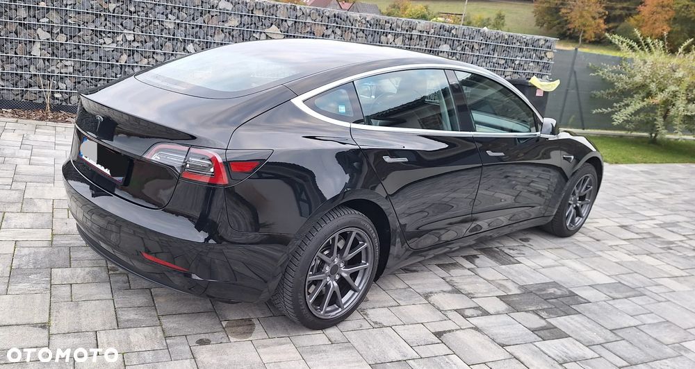 Tesla Model 3 Standard Range Plus - 20