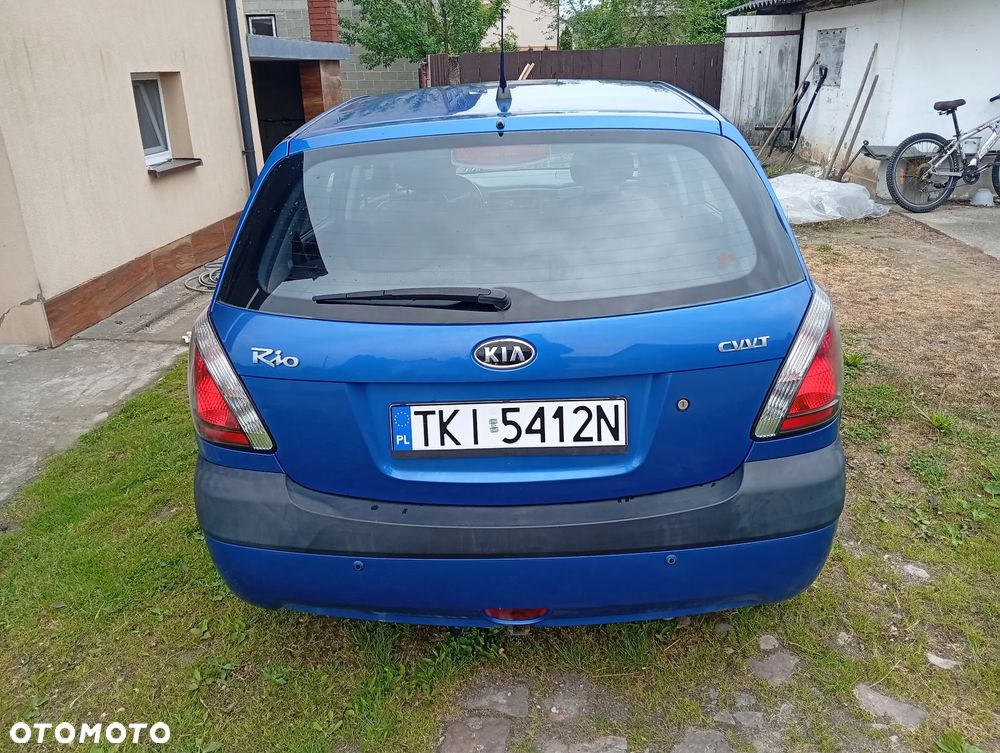 Kia Rio - 3
