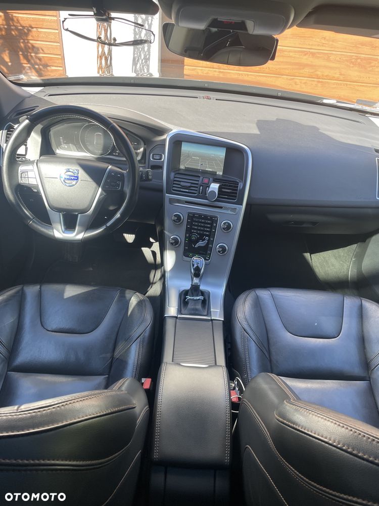 Volvo XC 60 - 8