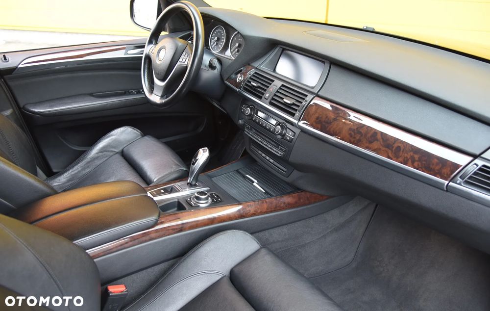 BMW X5 xDrive50i Edition Exclusive - 20