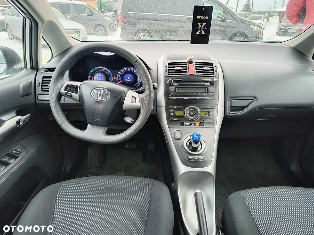 Toyota Auris - 10